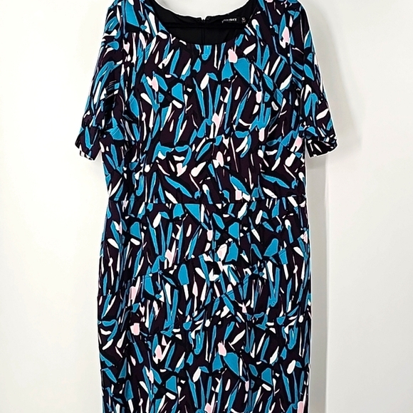 Ellen Tracy Abstract Pattern Crew Neck Short Sleeve Form Fitting Comfy Dress - Picture 1 of 11